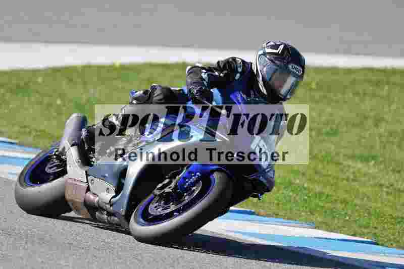 Archiv-2025/02 28.-31.01.2025 Moto Center Thun Jerez/gruen-green/158